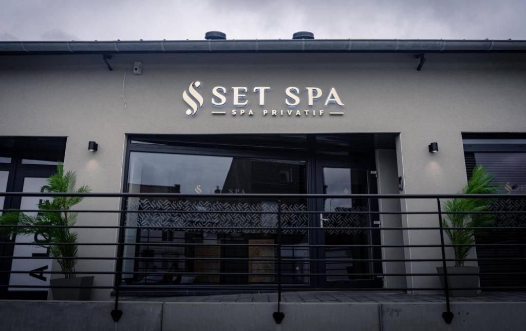 Set Spa Mouscron Exterior photo